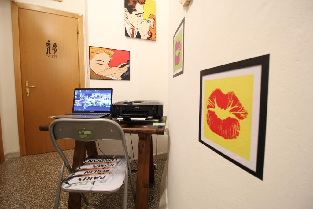 Bed 'N Books Bed & Breakfast Sassari Exterior photo