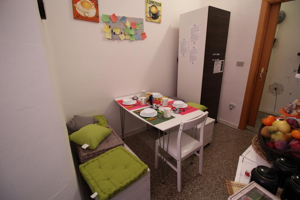 Bed 'N Books Bed & Breakfast Sassari Exterior photo