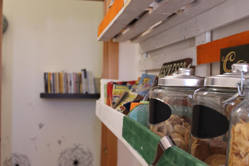 Bed 'N Books Bed & Breakfast Sassari Exterior photo